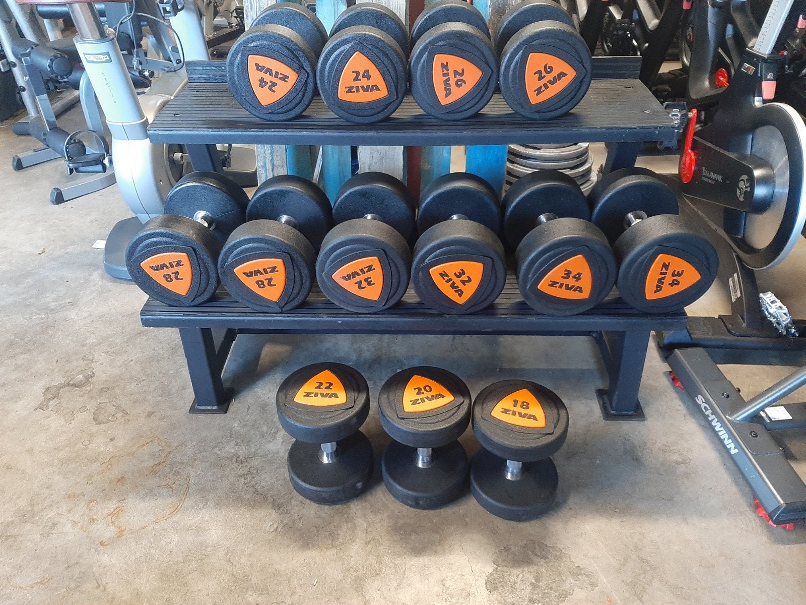 ziva dumbell set 24kg tot 34kg met rack+ 18-20-22kg, Ophalen of Verzenden, Dumbbell