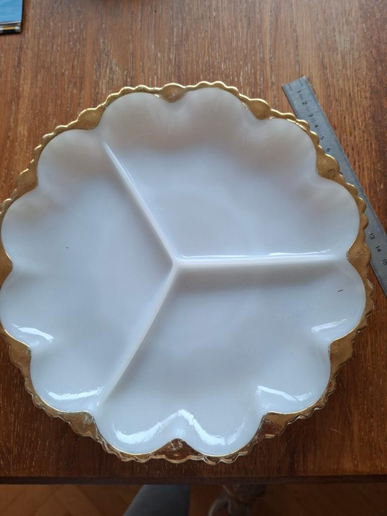 Vintage Melkglas schaal Met gouden rand, Antiek en Kunst, Ophalen of Verzenden