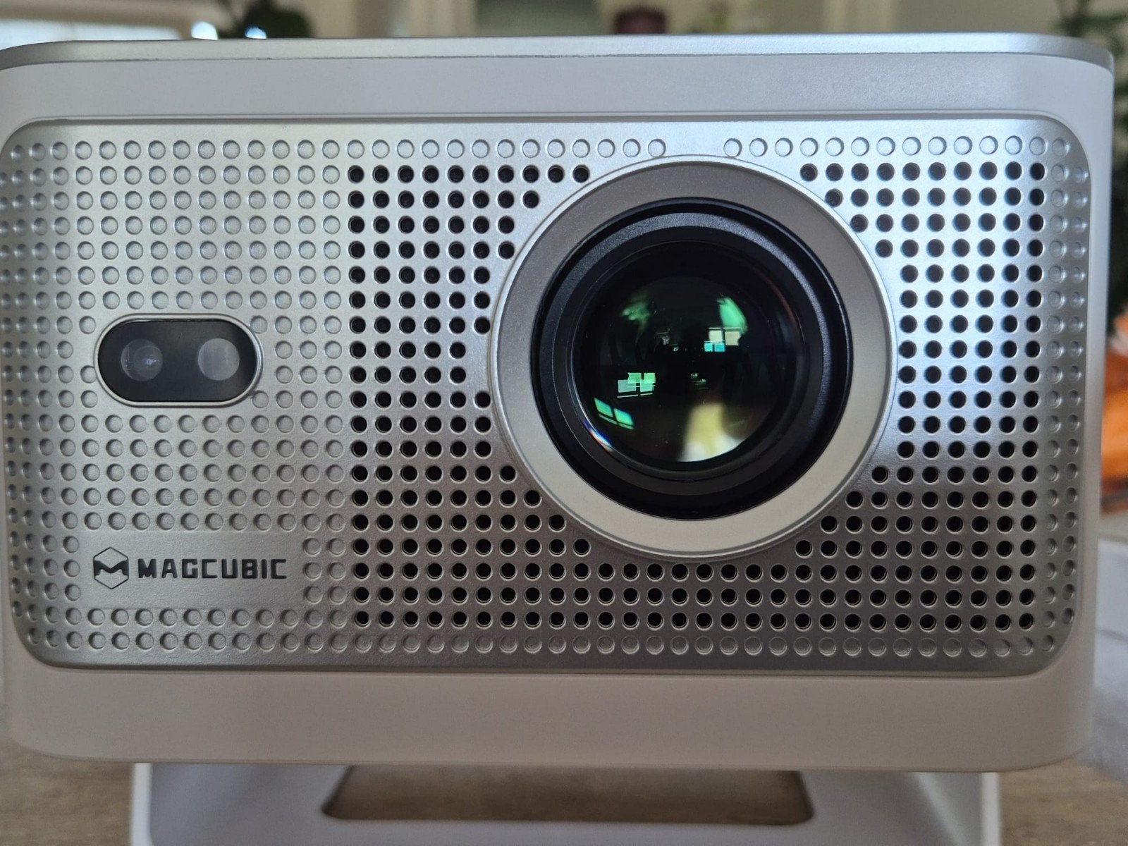 MAG CUBIC Beamer - Full HD Projector met Autofocus en WiFi, LED, MAC CUBIC, Ophalen of Verzenden, Zo goed als nieuw