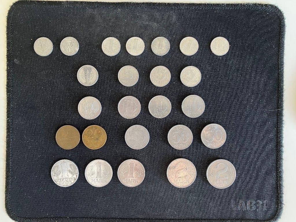 25 munten voormalig Oost-Duitsland, 1948-1988, Ophalen of Verzenden, Duitsland, Losse munt