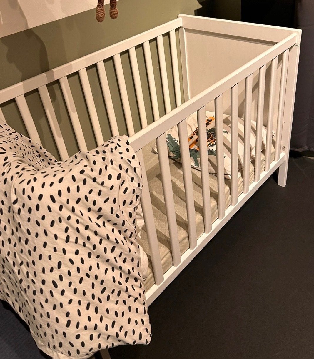 Wit ledikantje voor baby of peuter, Kinderen en Baby's, Babywiegjes en Ledikanten, Ophalen, Gebruikt, Ledikant