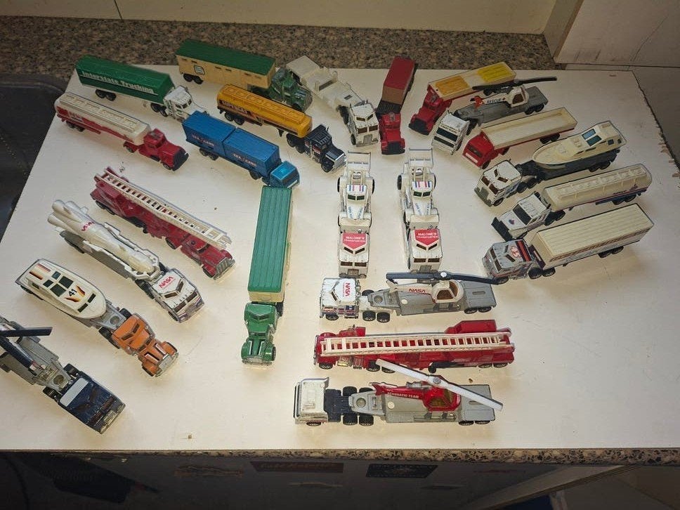 matchbox convoy trucks 23 stuksjaren 80, Ophalen of Verzenden, Gebruikt, Bus of Vrachtwagen, Matchbox