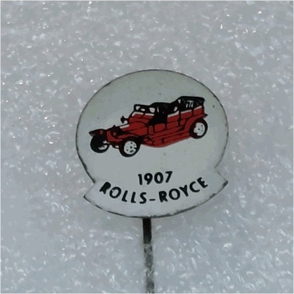 SP0805 Speldje 1907 Rolls-Royce rood, Ophalen of Verzenden, Gebruikt, Overige onderwerpen