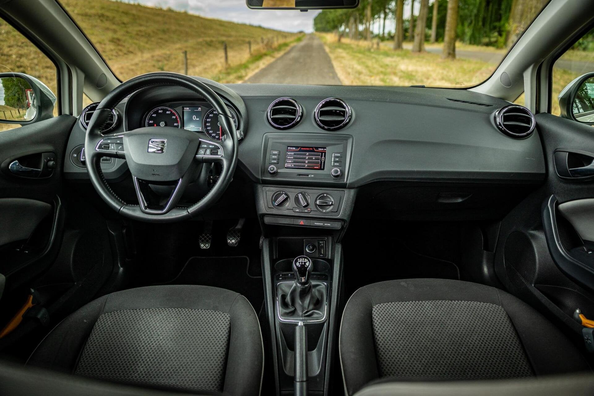 Seat Ibiza 1.0 EcoTSI Style |Nap |5deurs |LM velgen |Netjes, Voorwielaandrijving, Euro 6, Met garantie (alle), 995 kg