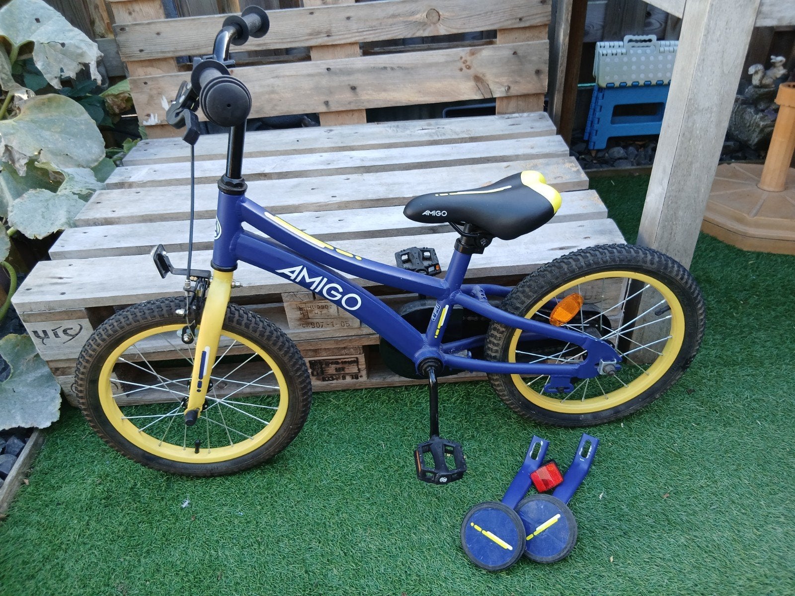 zeer nette amigo kinderfiets 16 inch, Ophalen, Terugtraprem, 16 tot 20 inch, Staal