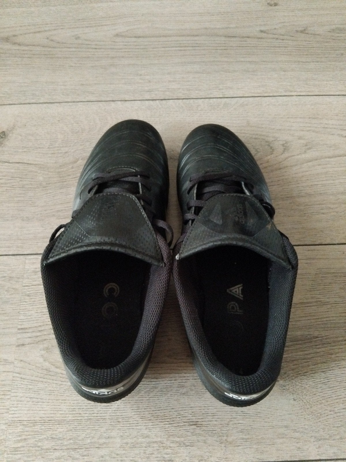 Zo goed als nieuwe Adidas voetbal schoenen, Verzamelen, Sportartikelen en Voetbal, Ophalen of Verzenden, Zo goed als nieuw, Buitenlandse clubs