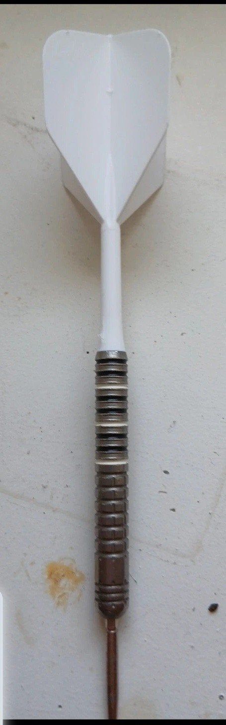 Set van 3 Darts met Witte Flights, Ophalen of Verzenden, Nieuw, Pijlen