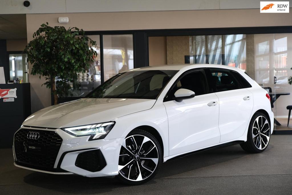 Audi A3 Sportback 30 TFSI S-Line S-tronic Leder Navi Led Cam, Auto's, Gebruikt, Zwart, Bedrijf, 19 km/l