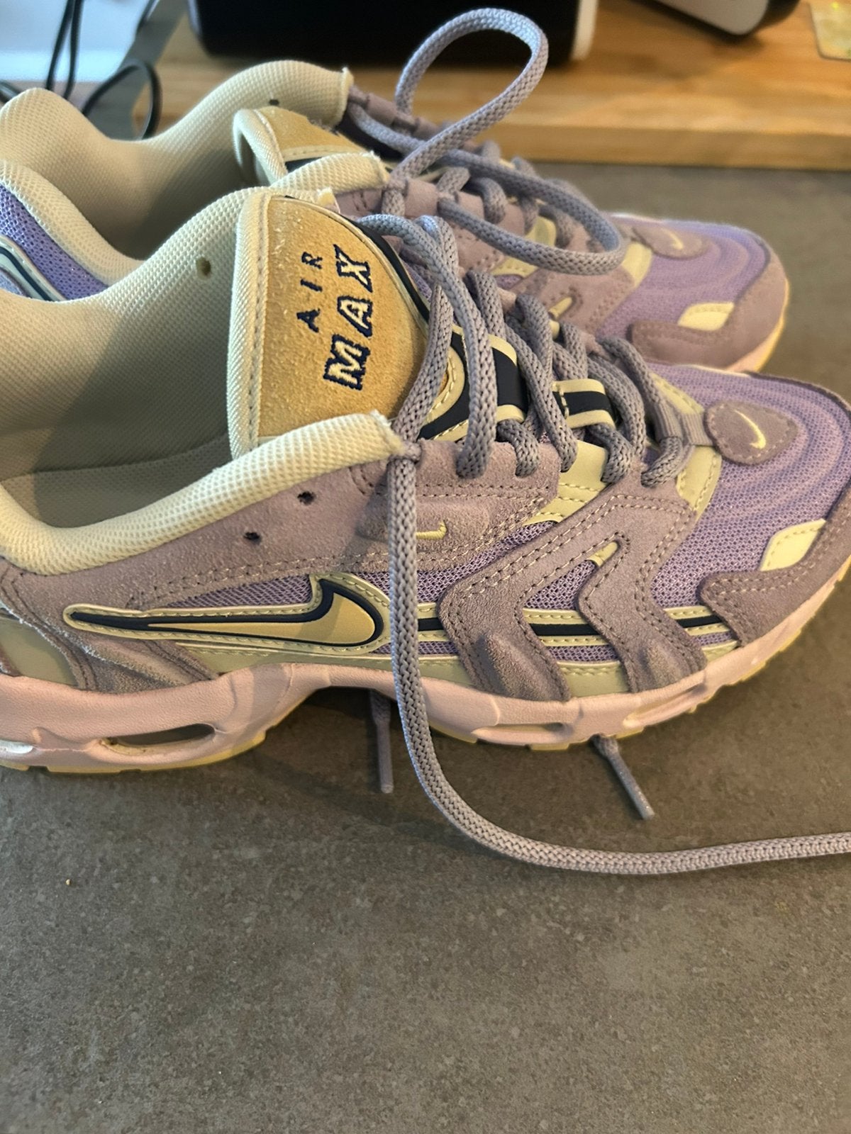 Nike Air Max 270 React, Ophalen of Verzenden, Zo goed als nieuw, Hardloopschoenen, Nike