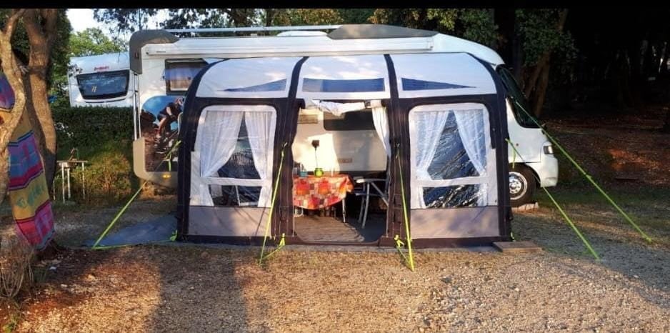 kampa opblaasbare voortent voor camper of caravan, Ophalen, Gebruikt