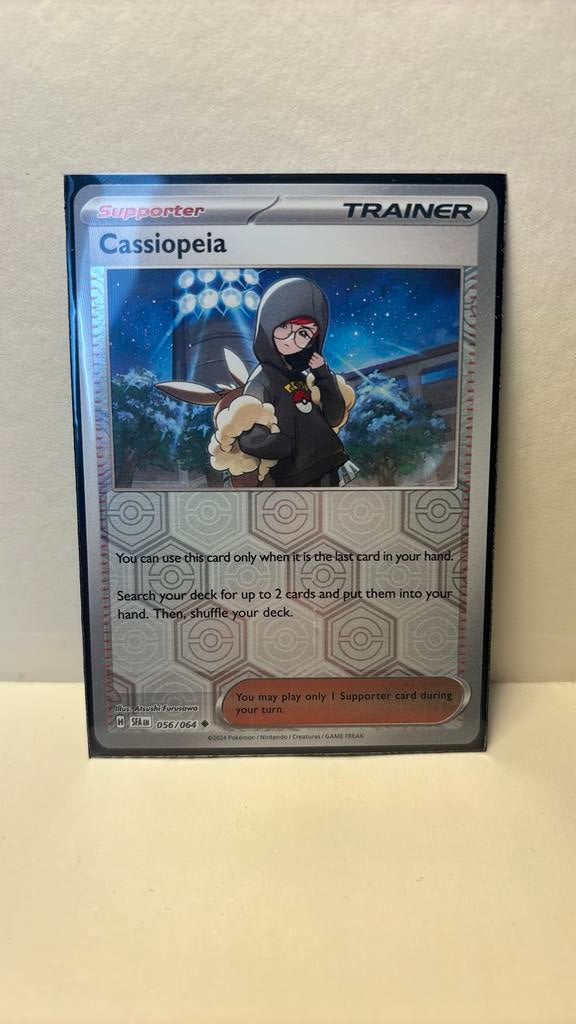 Trainer Cassiopeia 056/064 Shrouded fable Reverse holo, Ophalen of Verzenden, Nieuw, Boosterbox