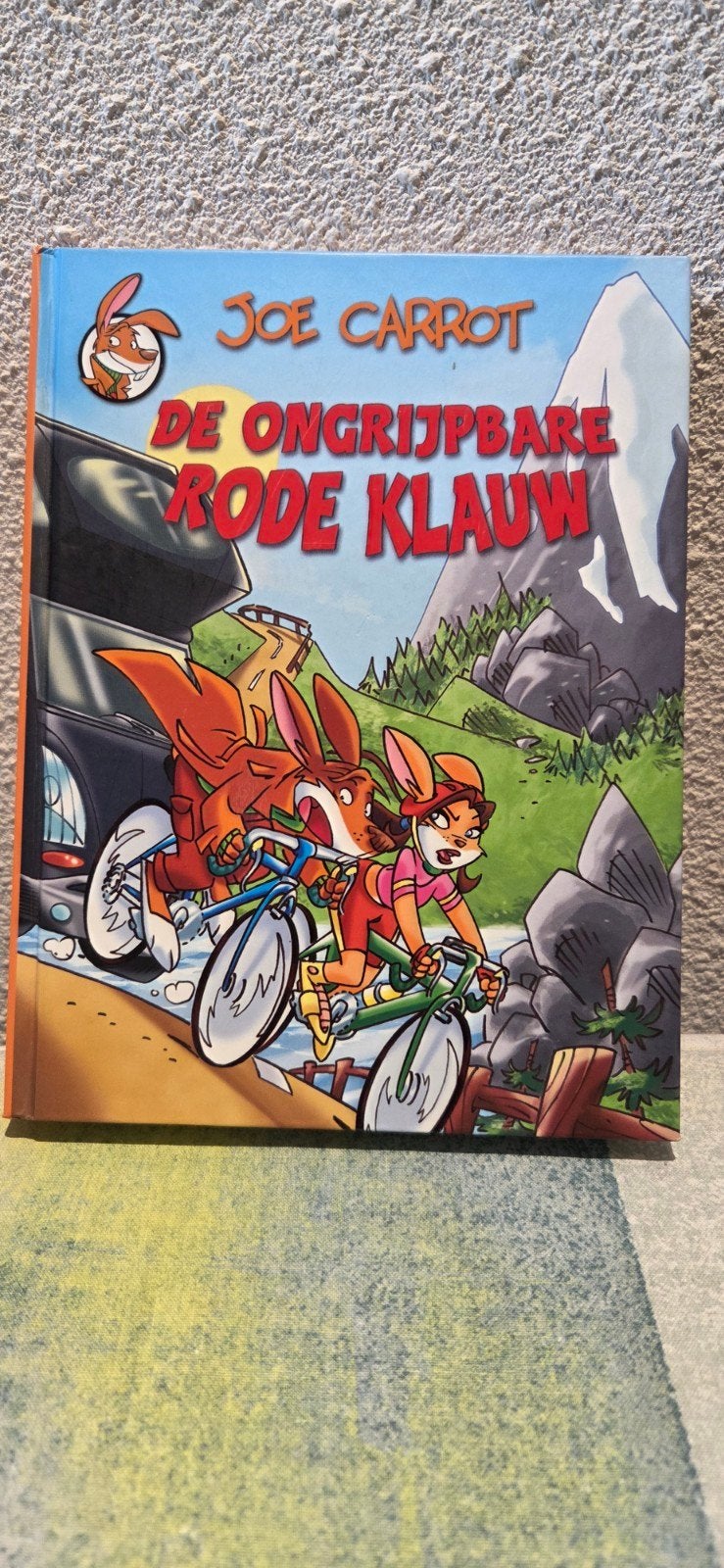 Joe Carrot: De Ongrijpbare Rode Klauw, Boeken, Ophalen of Verzenden, Zo goed als nieuw, De Wakkere Muis, Fictie algemeen