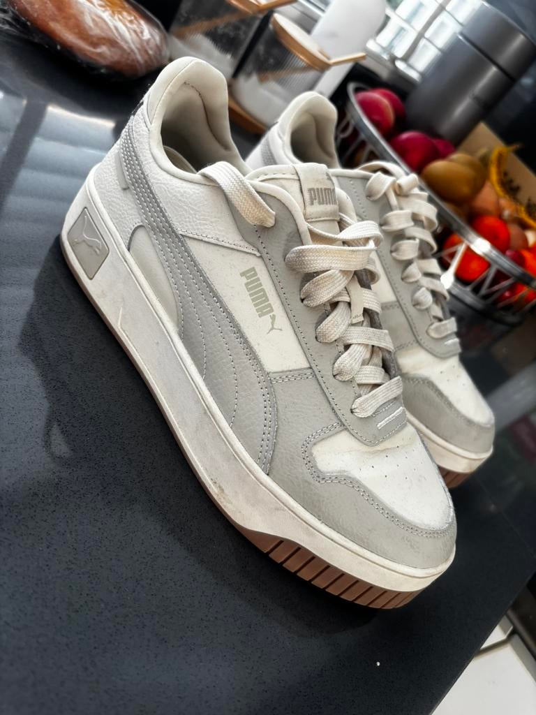 Puma sneakers maat 40, Ophalen of Verzenden, Zo goed als nieuw, Wit, Sneakers of Gympen