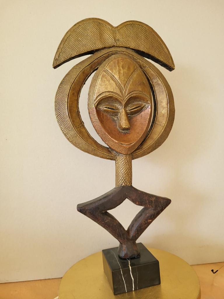JANUS RELIEKBEWAKER, Ophalen
