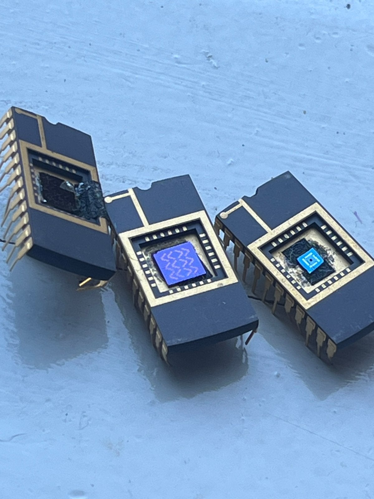 Zeldzaam, helaas 1 heeft een chip uit het beschermglas Chips, Verzenden, Gebruikt