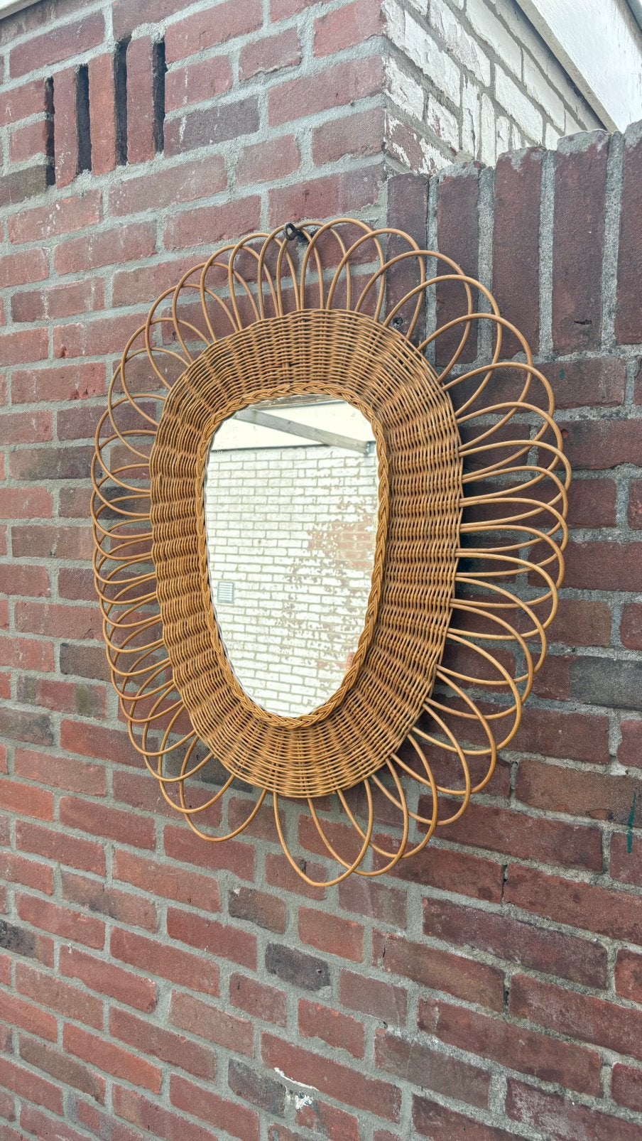Grote vintage rotan spiegel, Huis en Inrichting, Minder dan 50 cm, Ophalen of Verzenden, Zo goed als nieuw, Minder dan 100 cm
