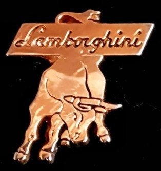 Lamborghini pin- goudkleur (2), Verzenden, Nieuw, Transport, Speldje of Pin