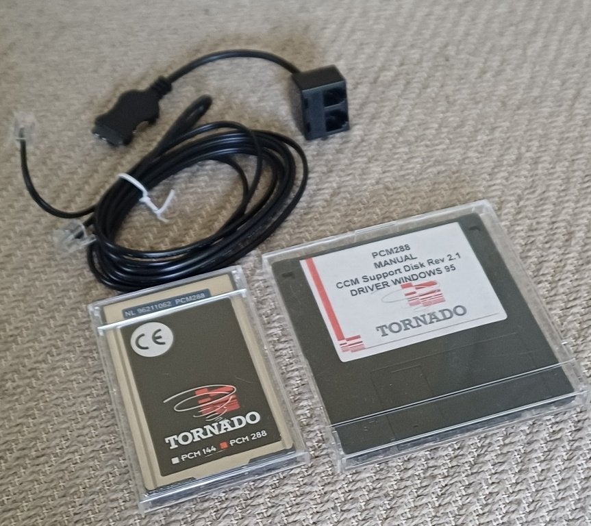 Tornado PCM288 PCMCIA Modem met Drivers (Windows 95), Ophalen, Zo goed als nieuw, Tornado