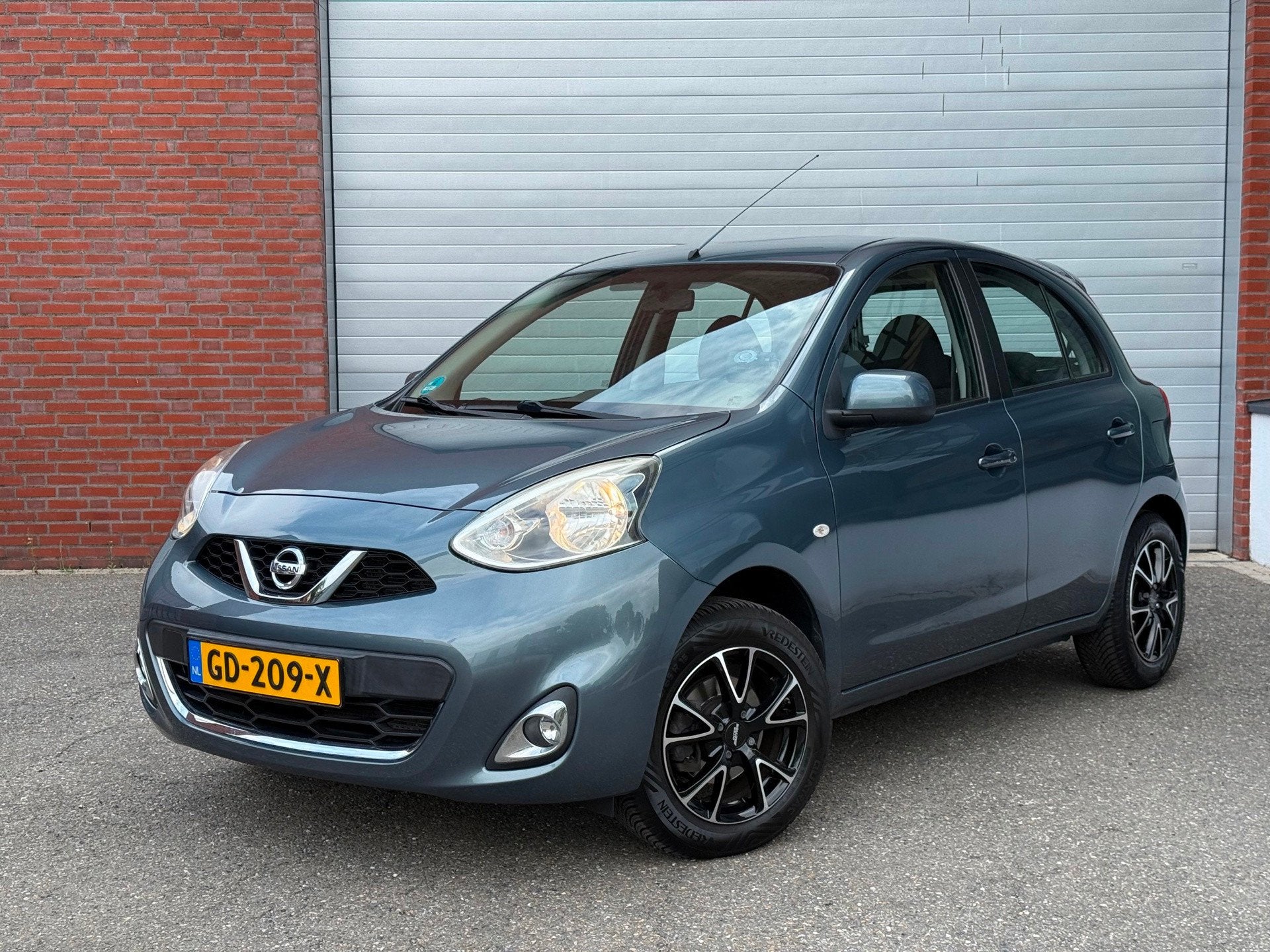 Nissan Micra 1.2 Acenta| AUTOMAAT| NAP| CAMERA| NEW APK, Euro 5, Stof, 40 €/maand, Zwart