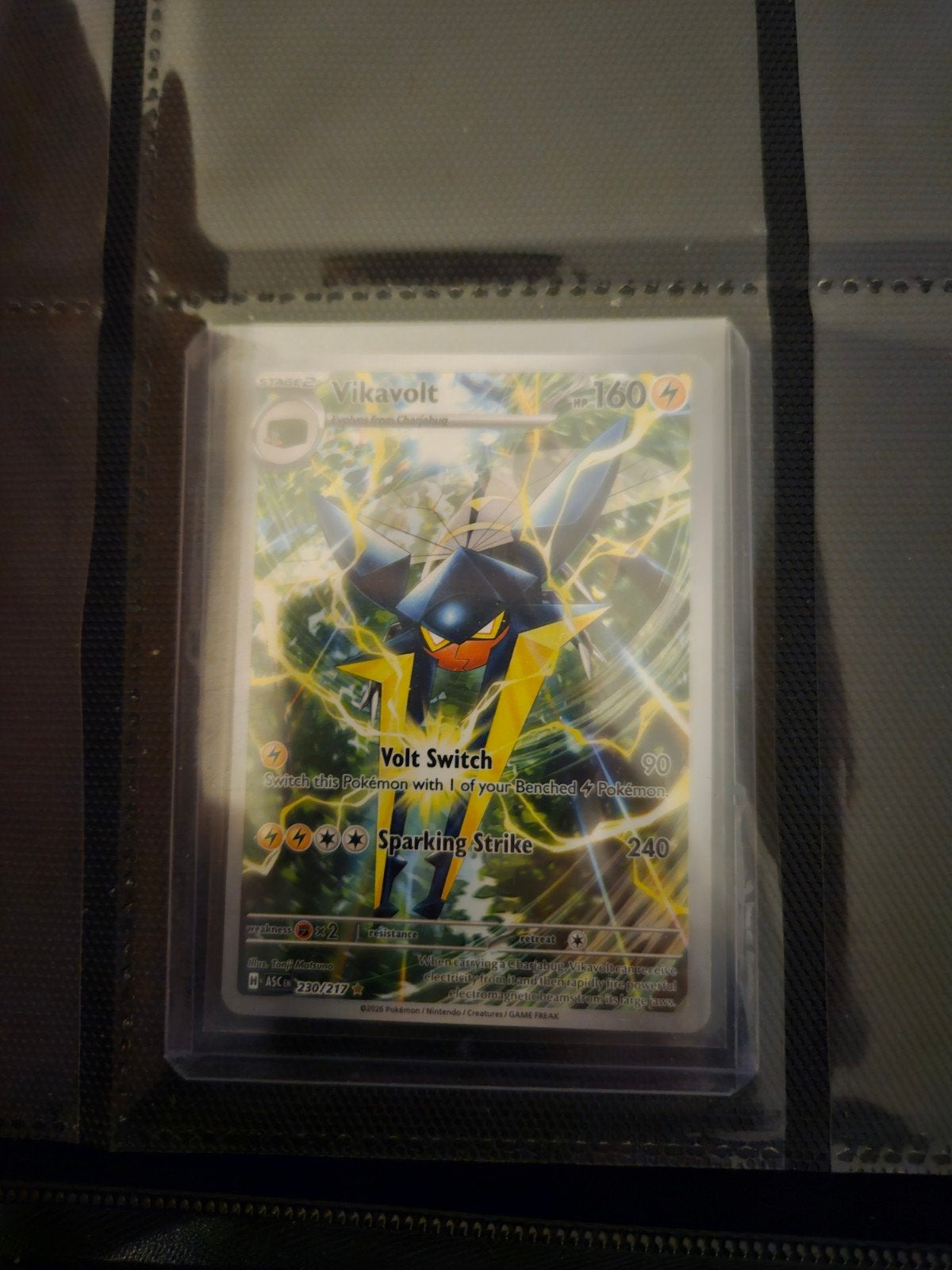 Pokemon Vikavolt 230/217 Ascended Heroes, Ophalen of Verzenden, Zo goed als nieuw, Losse kaart, Foil