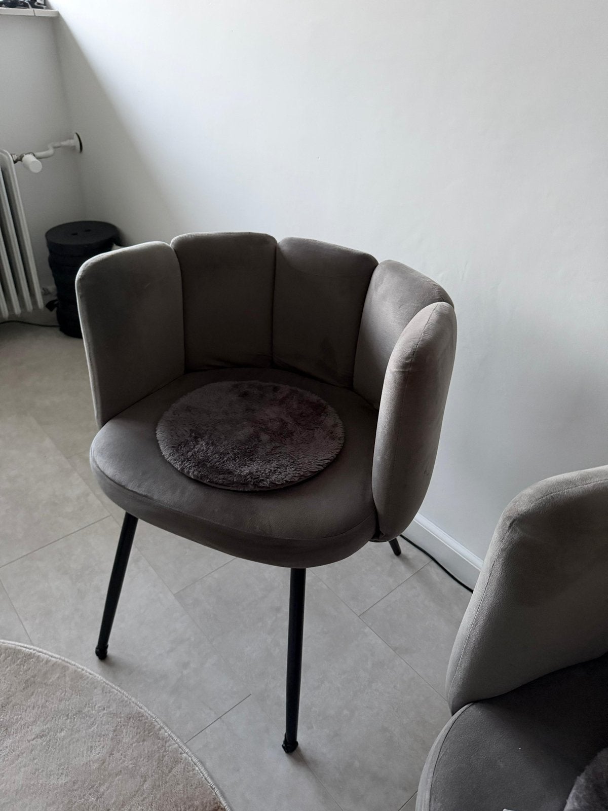 Eetkamerstoelen, Ophalen of Verzenden, Zo goed als nieuw, Grijs, Vier
