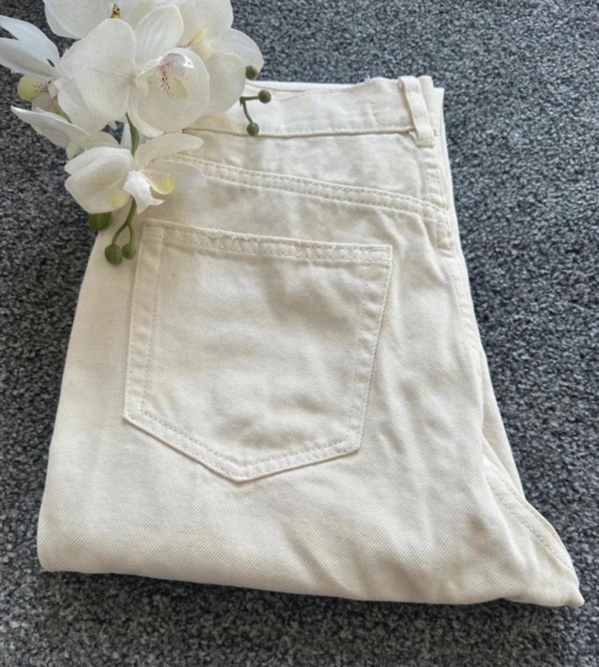 NIEUWstaat, ecru oversized jeans van Pull&Bear, maat 36 (S), Beige, Ophalen of Verzenden, Zo goed als nieuw, Maat 36 (S)