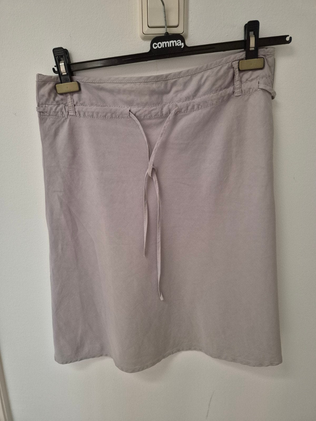 Marco Polo rok
Linnen en katoen
Kleur lichtgrijs
Maat 38/40, Kleding | Dames, Maat 38/40 (M), Ophalen of Verzenden, Knielengte