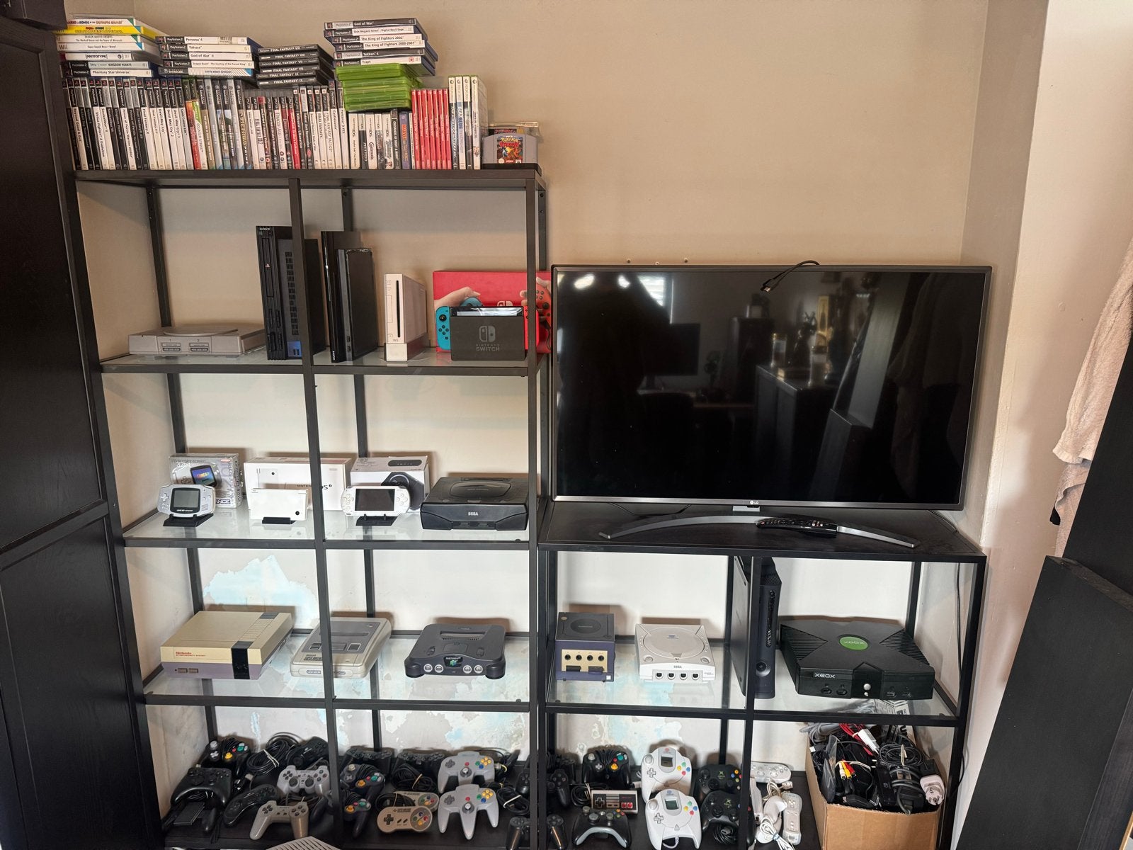 Grote collectie retro gameconsoles met games & CRT TV, Ophalen, Overige merken, Gebruikt