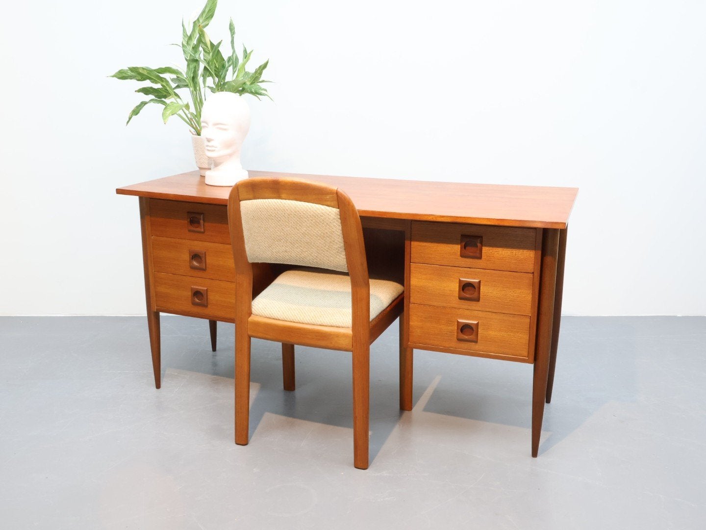 Deens bureau teak jaren '60 vintage, Ophalen, Gebruikt, 100 tot 150 cm, Teakhout