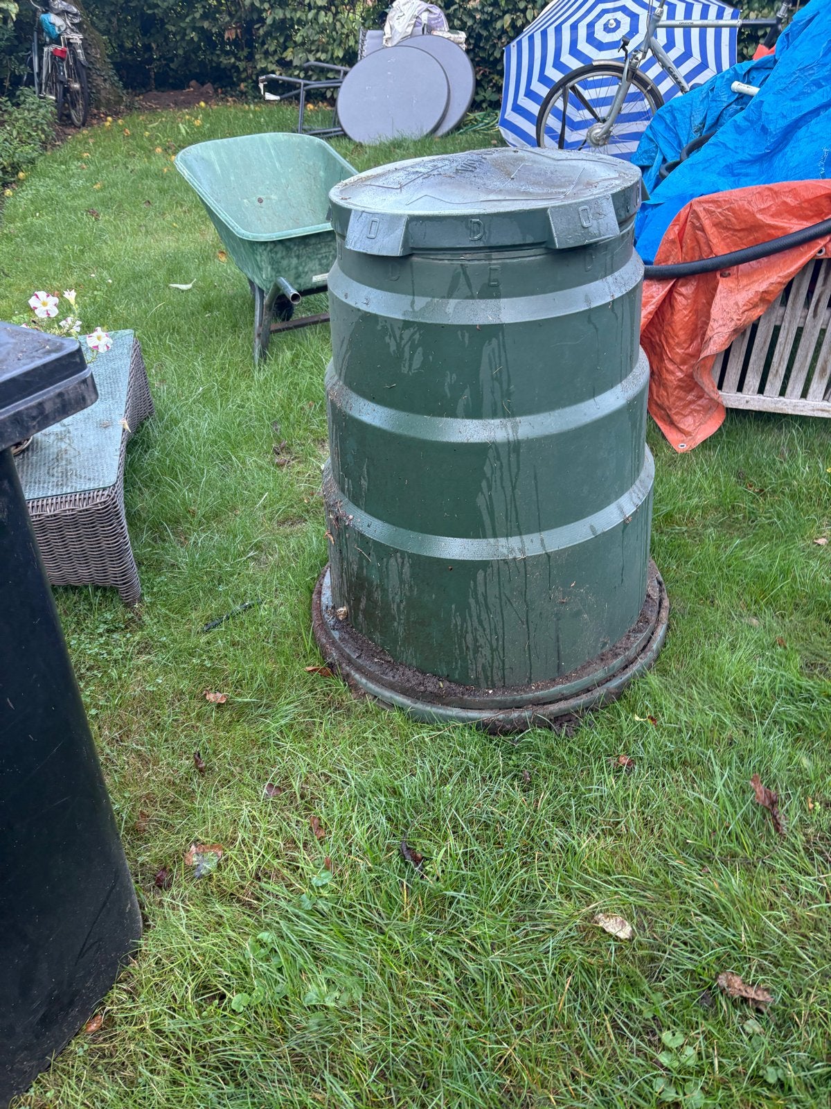 GRATIS af te halen: Compostcontainers, Ophalen, Gebruikt