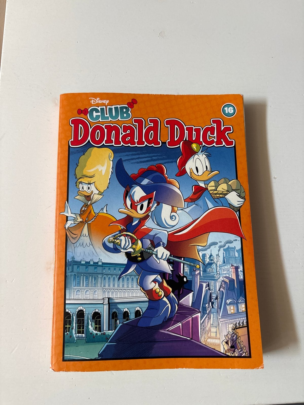 Disney Club Donald Duck - Nummer 16, Eén stripboek, Ophalen of Verzenden, Gelezen