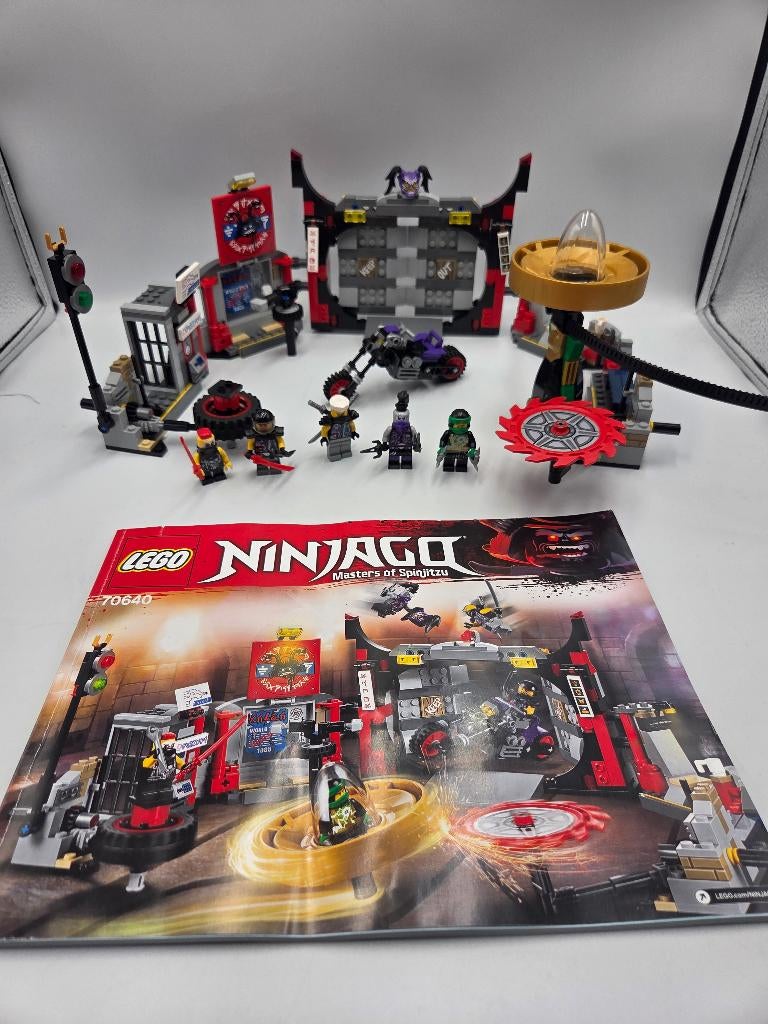 Lego Ninjago 70640 S.O.G. Headquarters, Compleet, Lego, Ophalen of Verzenden, Zo goed als nieuw