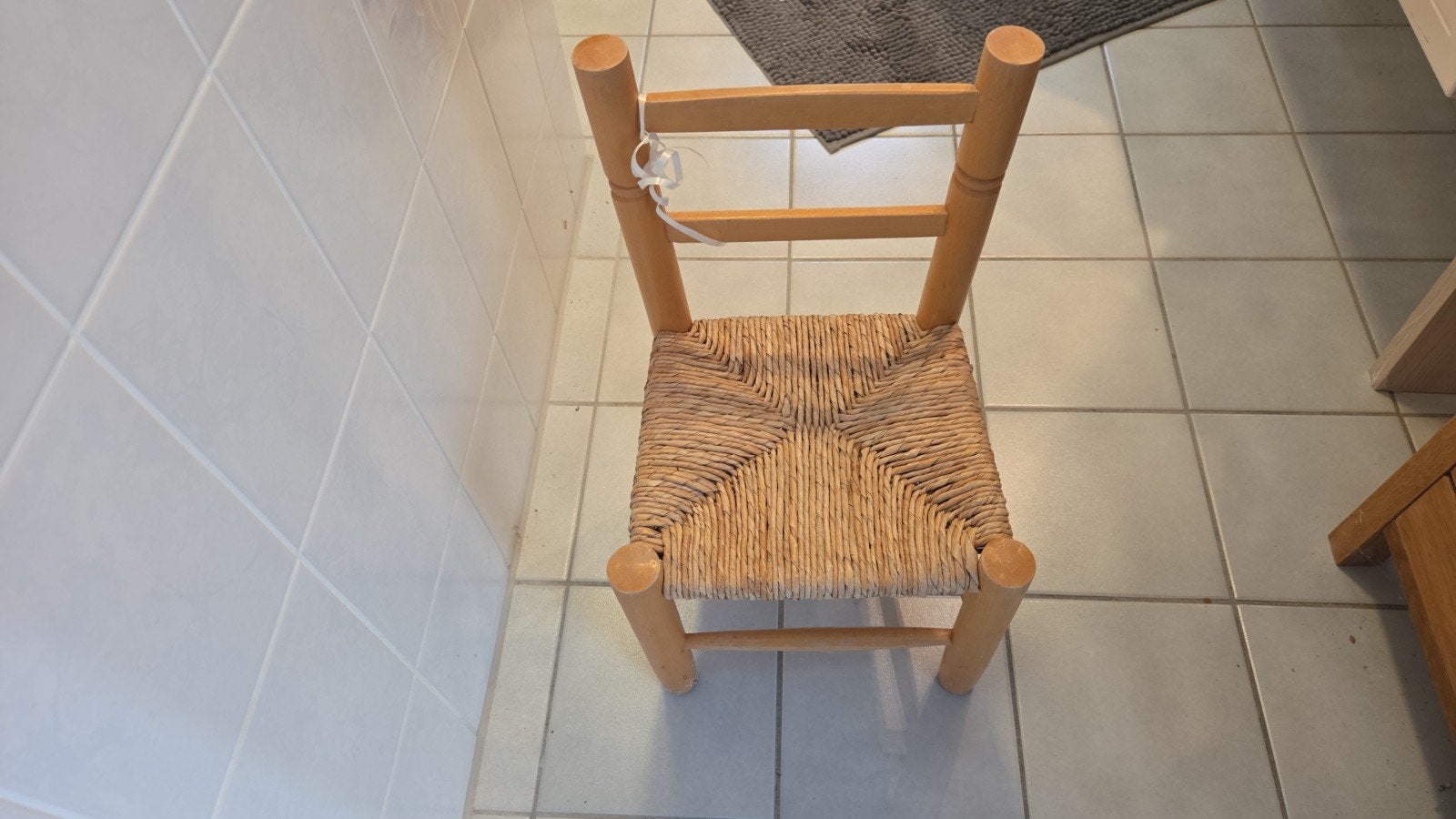 Houten kinderstoeltje met rieten zitting, Kinderen en Baby's, Kinderstoelen, Ophalen, Gebruikt, Overige typen