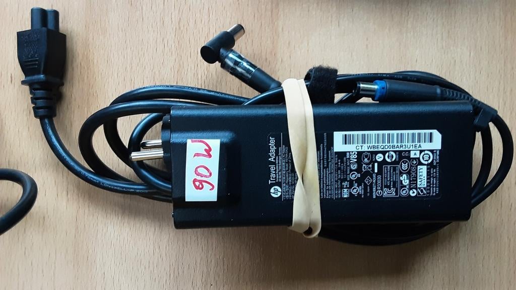 Hp laptop reisvoeding 90 watt met extra usb uitgang., Ophalen of Verzenden