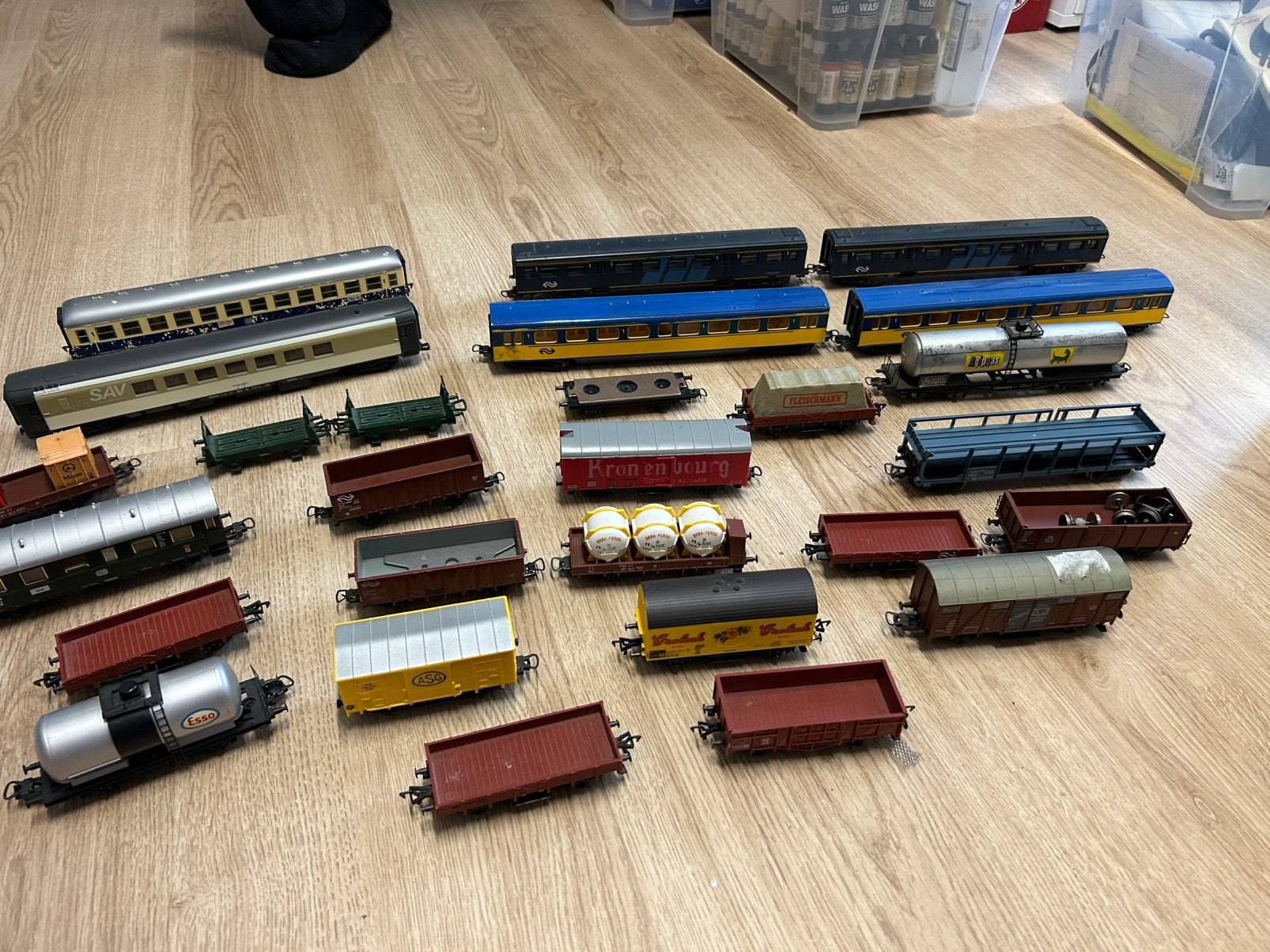 Partij HO wagons voor de knutselaar / liefhebber., Hobby en Vrije tijd, Modeltreinen | H0, Gebruikt, Gelijkstroom, Fleischmann