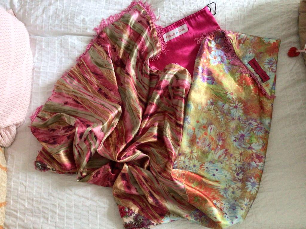 Shawl, sjaal, zijde (moerbei) glans- merk Perlu by Eve luxe, Kleding | Dames, Mutsen, Sjaals en Handschoenen, Ophalen of Verzenden
