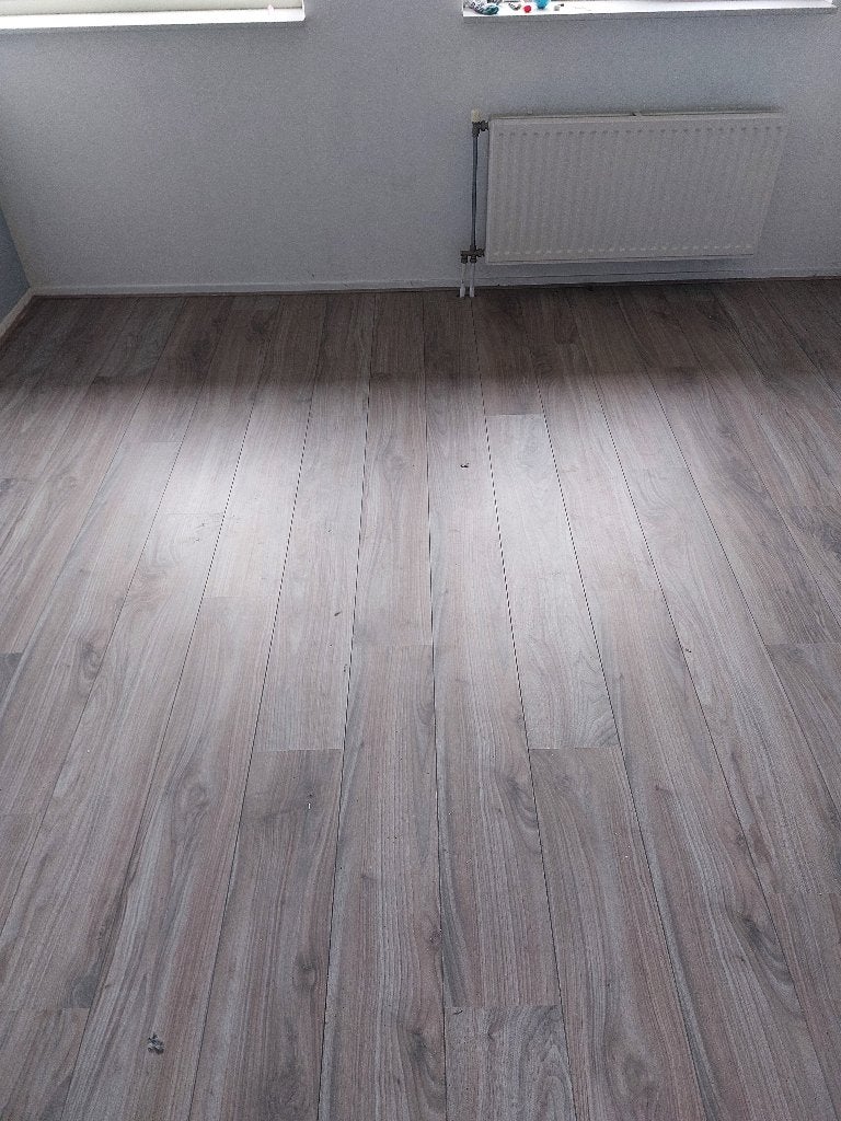 GRATIS 140 m2 mooi laminaat, Ophalen, Gebruikt, 50 tot 150 cm, 10 m² of meer