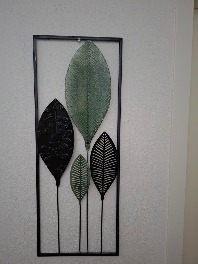 Metalen wanddecoratie groen/zwart, Ophalen, Zo goed als nieuw