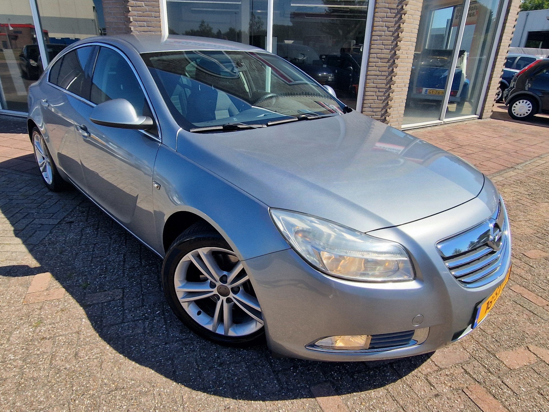Opel Insignia 1.6 T Cosmo - Clima - Cruise - NIEUWE APK -, Auto's, Voorwielaandrijving, Euro 5, Stof, Gebruikt