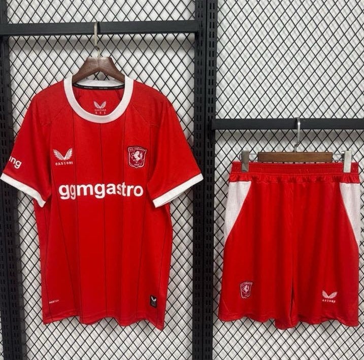 Fc twente thuistenue 2026/27 (Maat en bedrukking naar keuze), Maat XL, Ophalen of Verzenden, Zo goed als nieuw, Shirt