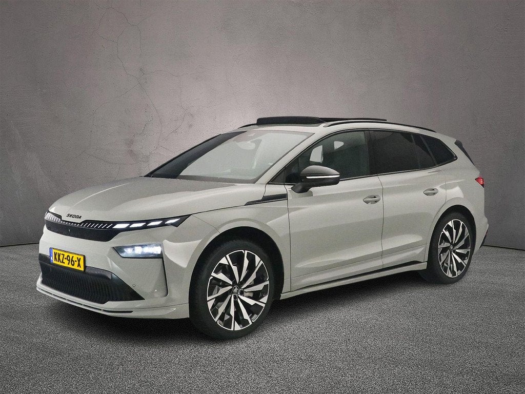 Skoda Enyaq 85 Sportline 286pk Automaat Trekhaak, Panoramada, Auto's, Skoda, Automaat, Achterwielaandrijving, 510 min, 82 kWh