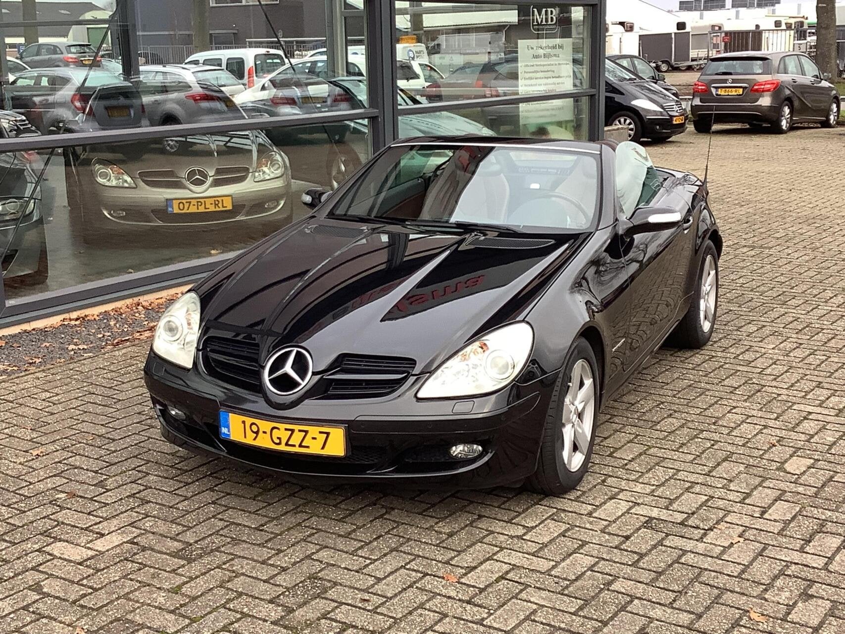 Mercedes SLK-klasse 200 K Automaat, leer nette auto,, Auto's, Automaat, Achterwielaandrijving, Gebruikt, 4 cilinders