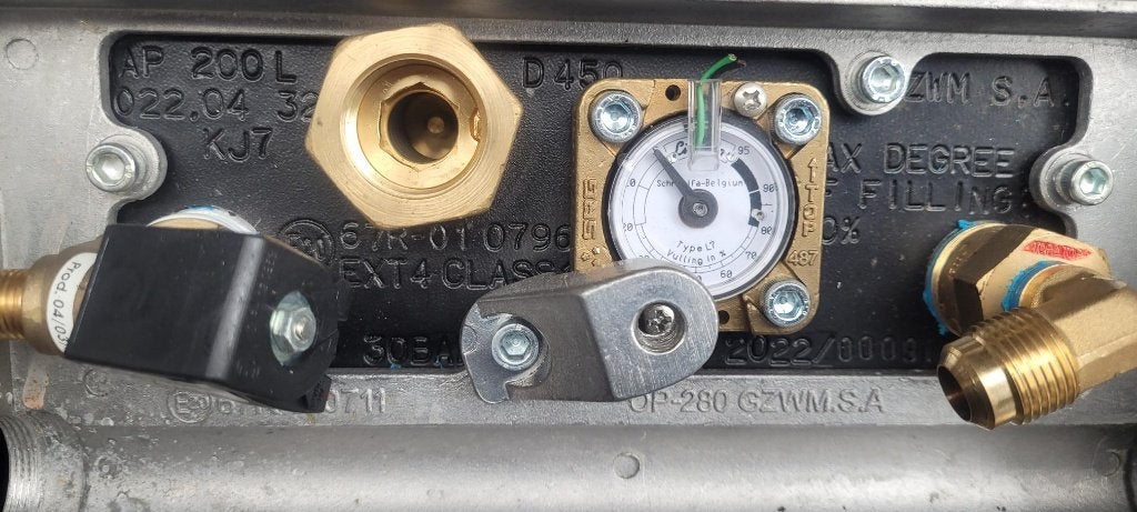 200 liter LPG tank met montagebeugels  2032 met certificaat, Ophalen, Gebruikt