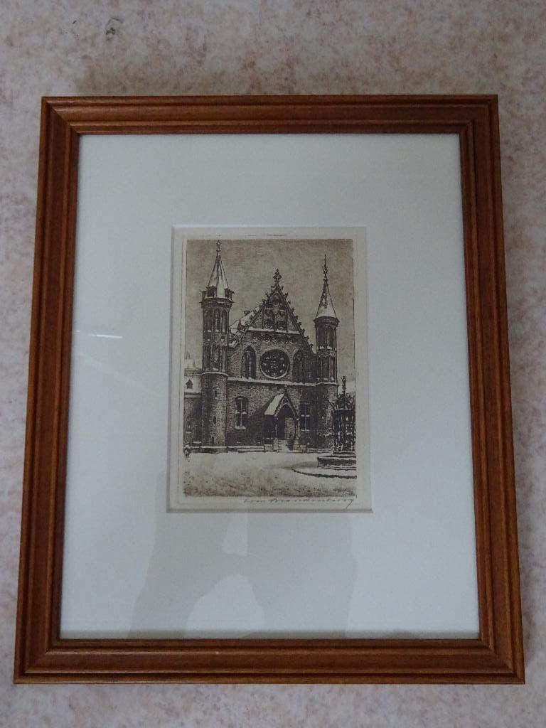 Cornelis Brandenburg - Den Haag - Binnenhof, Antiek en Kunst, Kunst | Etsen en Gravures, Ingelijst, 26 cm, Ets, Stadsgezicht
