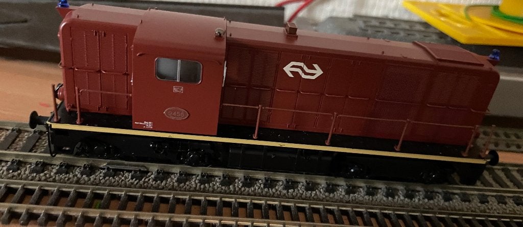 Roco 62795 NS 2400 bruin DCC HO, Ophalen of Verzenden, Roco, Gelijkstroom, Locomotief