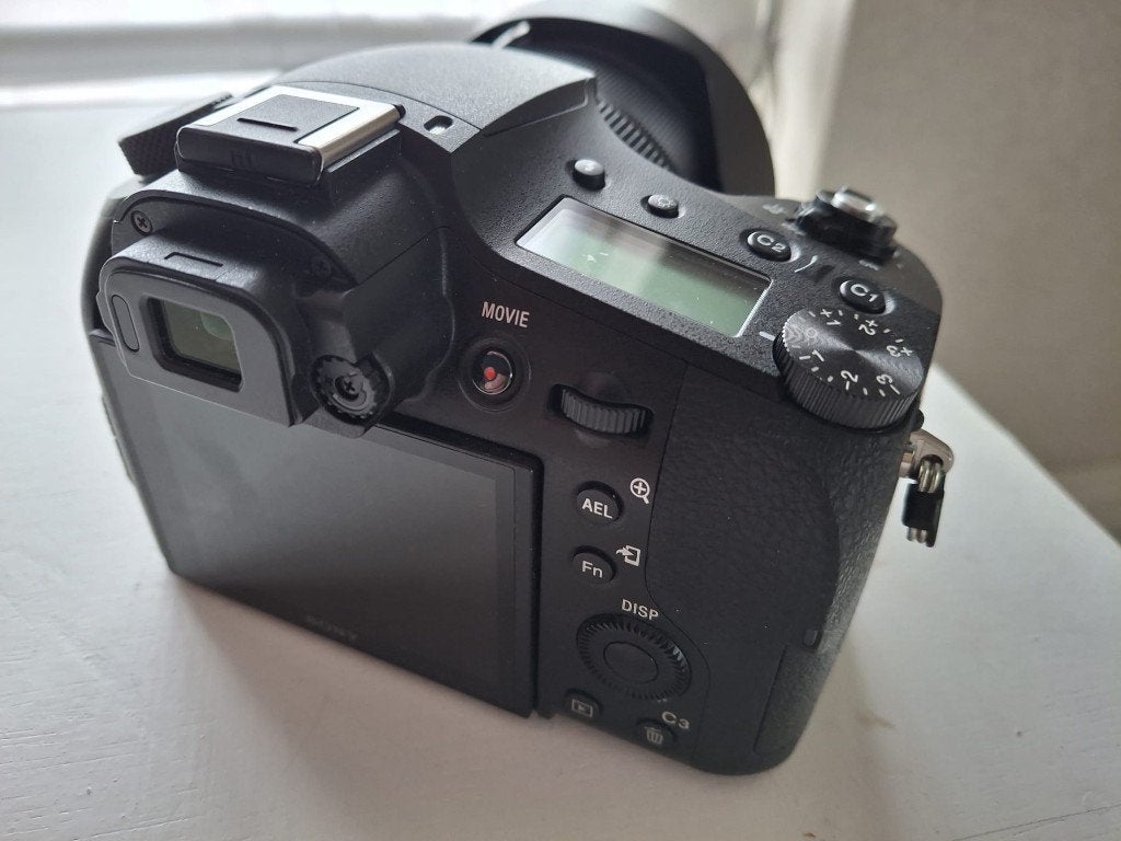 Sony Cybershot DSC-RX10 IV compact camera, Audio, Tv en Foto, Ophalen, Bodydop, Zo goed als nieuw, Compactcamera
