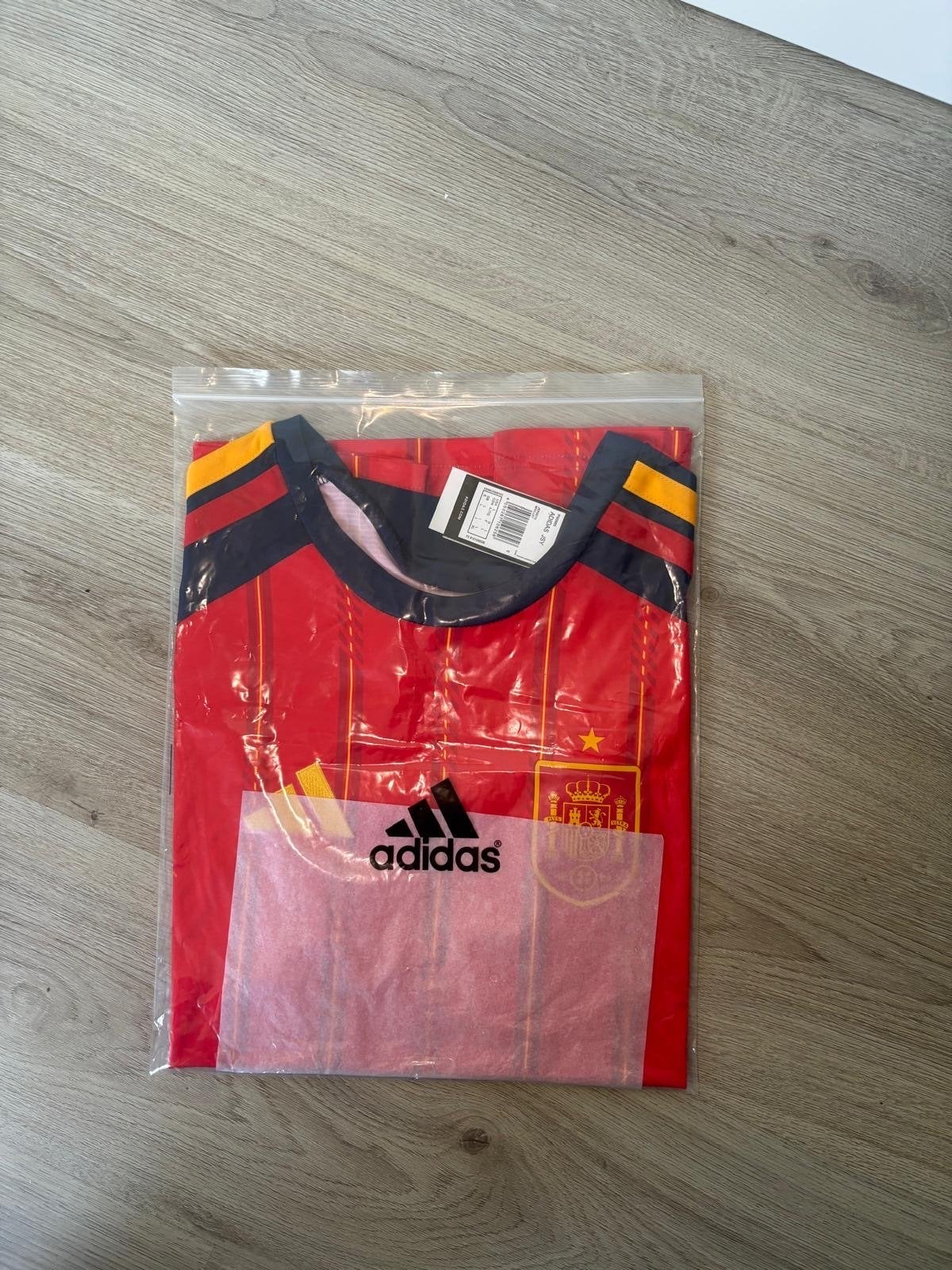Adidas Spanje Thuisshirt Rood - Nieuw in verpakking, Ophalen of Verzenden, Nieuw, Overige maten, Rood