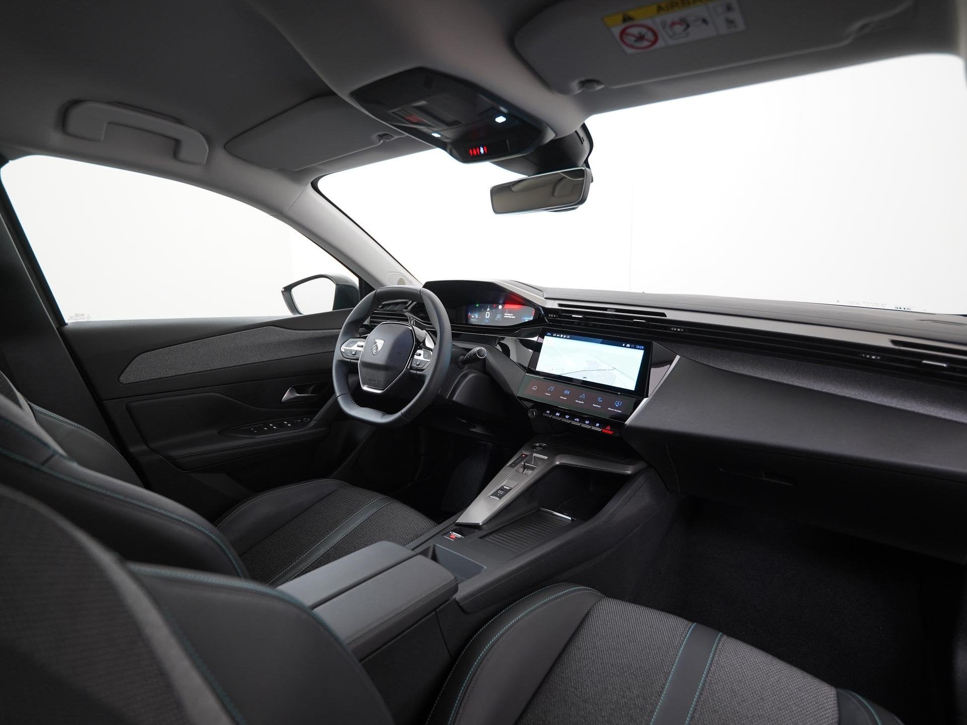 Peugeot 408 1.2 Hybrid 145 e-DCS6 Allure | Head-up display |, Auto's, Gebruikt, Euro 6, 1199 cc, Origineel Nederlands