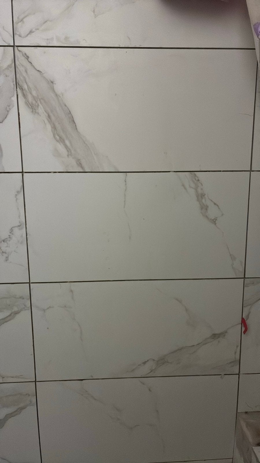 Witte marmerlook tegels - Keramiek, Ophalen, 40 tot 60 cm, 5 tot 10 m², Zo goed als nieuw