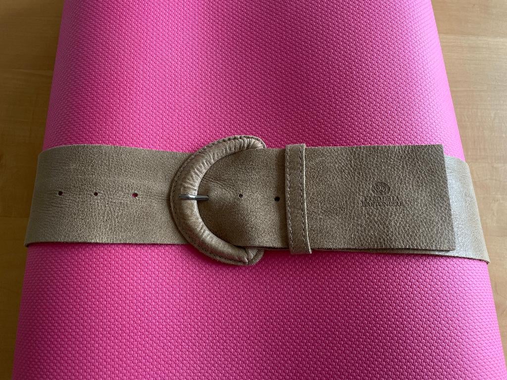 Riem beige leer, Kleding | Dames, Riemen en Ceinturen, Zo goed als nieuw, Tailleriem, 90 tot 100 cm, 5 cm of meer, Overige kleuren
